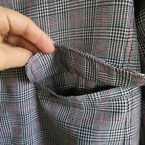 Maxwell Spence London Plaid Sport Coat - Picture 2 of 10